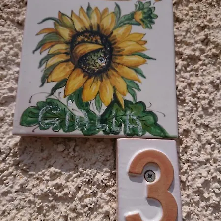 Alba Fiorita Konukevi *