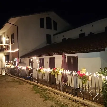 بيت ضيافة Alba Fiorita